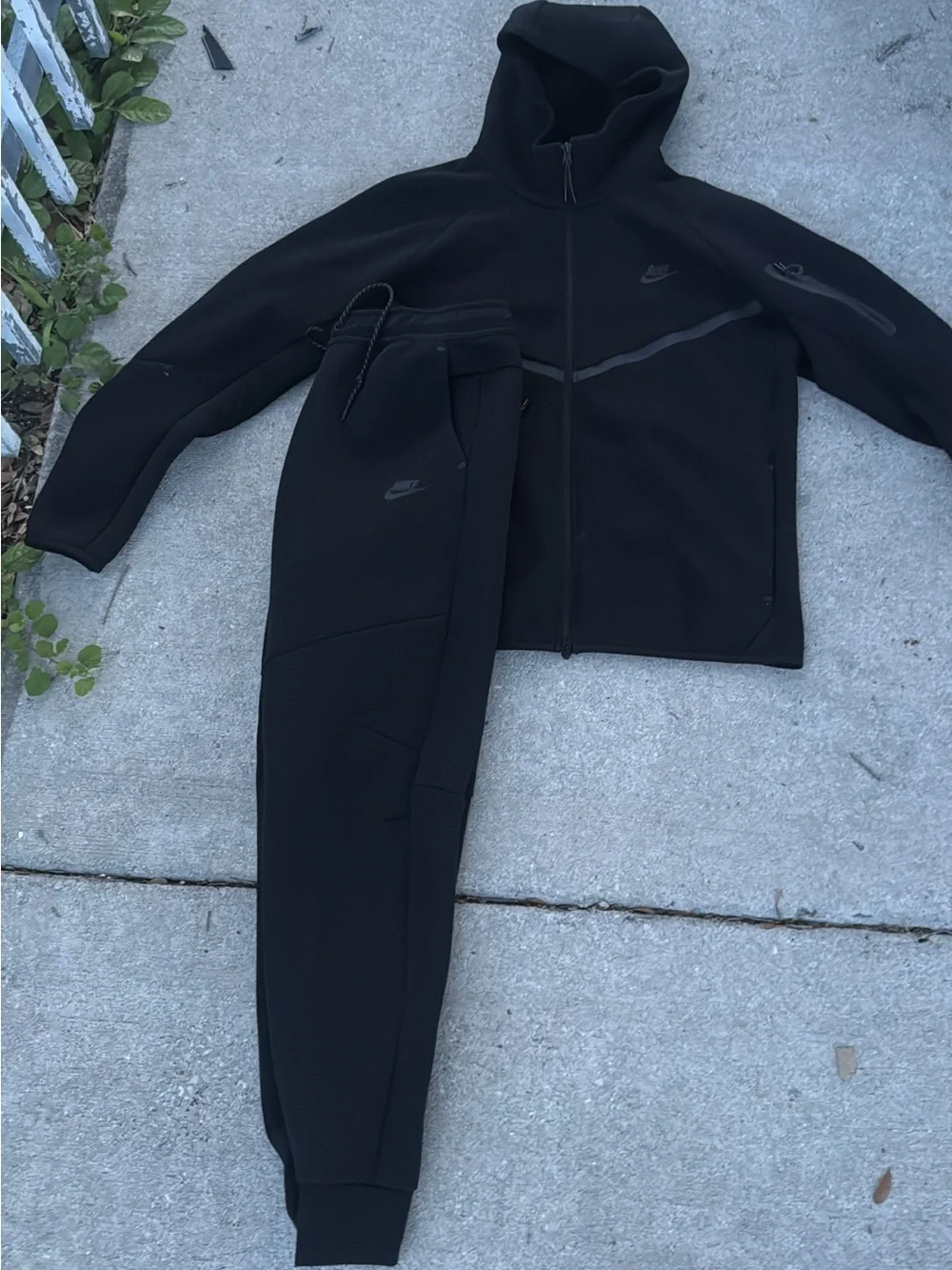 Nike Black Hooded Zip Jacket and Black Joggers Set